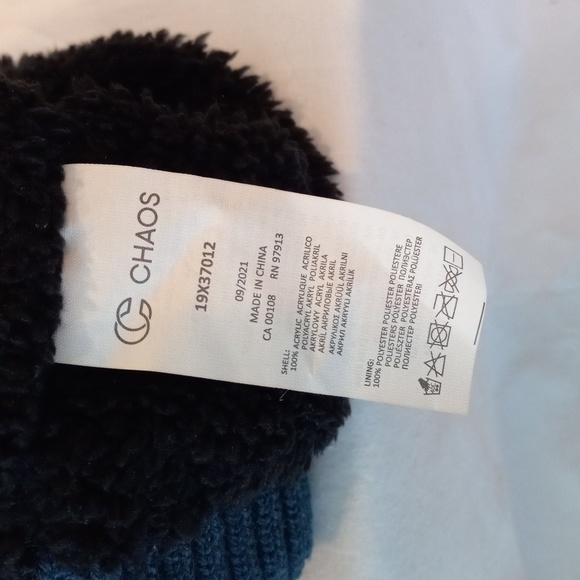 Youth Winter Hat - Picture 6 of 10